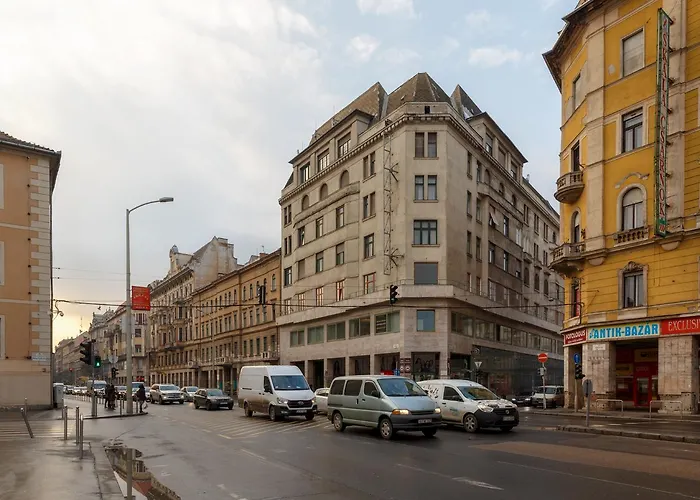 Julia Superior Apartment In The City Center.